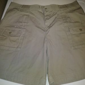 Cabelas mens cargo shorts tan light brown size 40